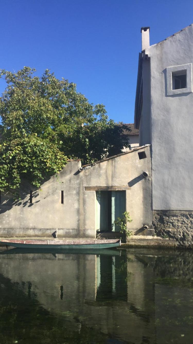 Le 40 LʼIsle-sur-la-Sorgue Exterior foto
