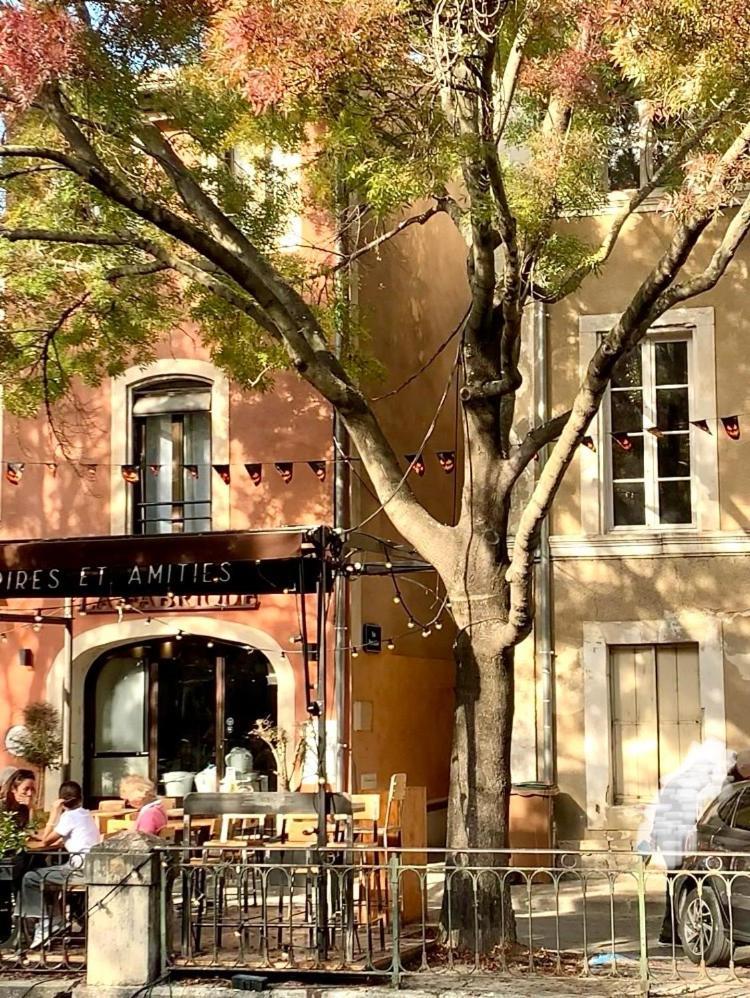 Le 40 LʼIsle-sur-la-Sorgue Exterior foto