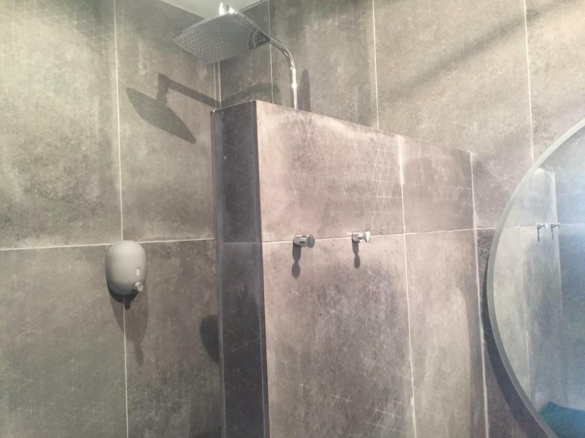 Le 40 LʼIsle-sur-la-Sorgue Exterior foto
